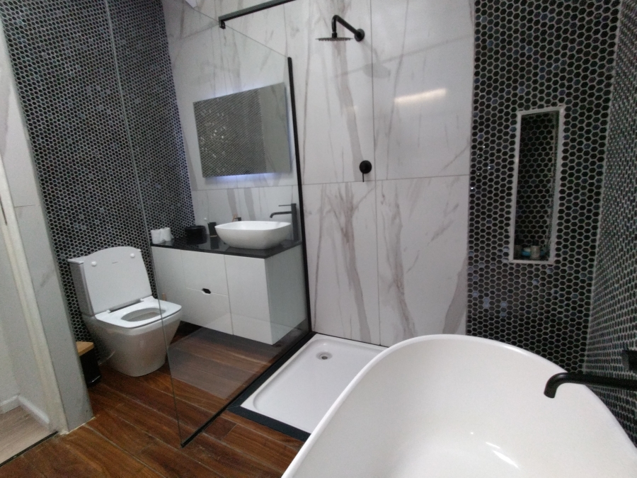 4 Bedroom Property for Sale in Kosmos North West